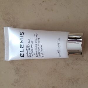 Elemis Dynamic Resurfacing Facial Wash